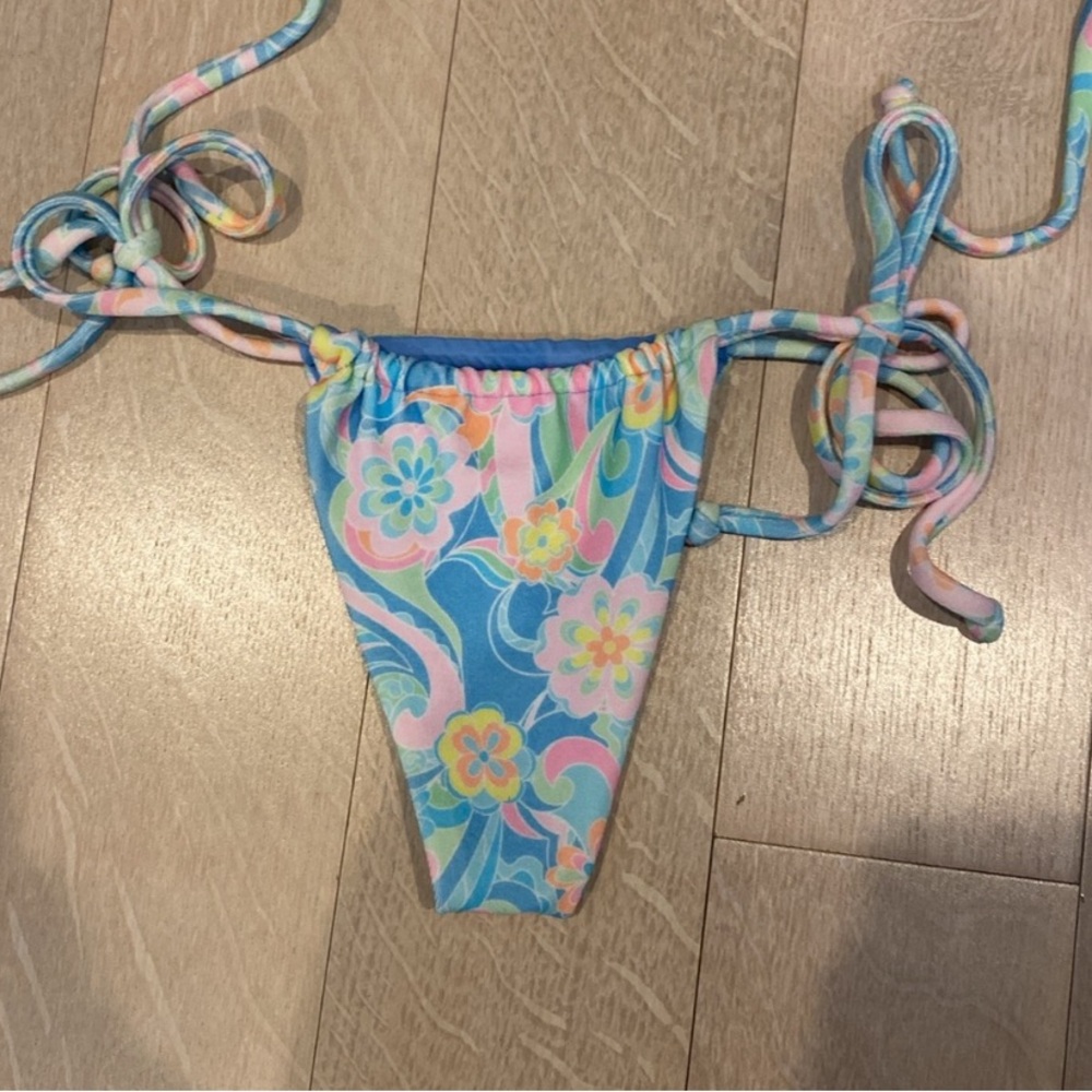 Frankie’s bikini Tia bottom
